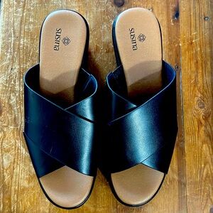 Platform slip on crossed vamp sandal from Susina.